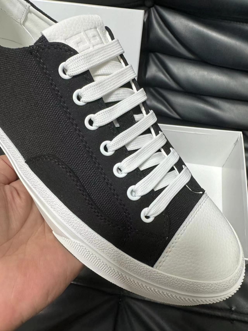 Givenchy Sneakers